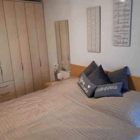 Im Royal Apartment *